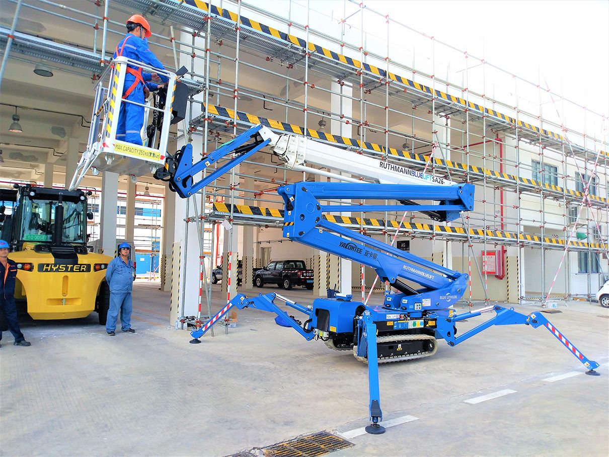 履帶式升降機 履帶式升降機